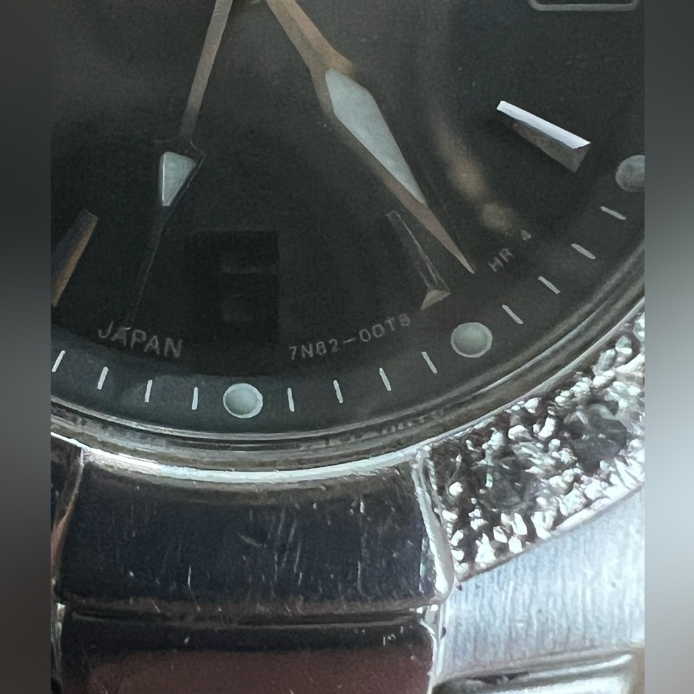Seiko Coutura Ladies Watch RARE Diamonds Black Pearl Dial Stainless Bracelet - Picture 10 of 17